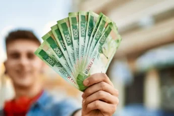 Деньги в долг на карту срочно без проверки кредитной истории